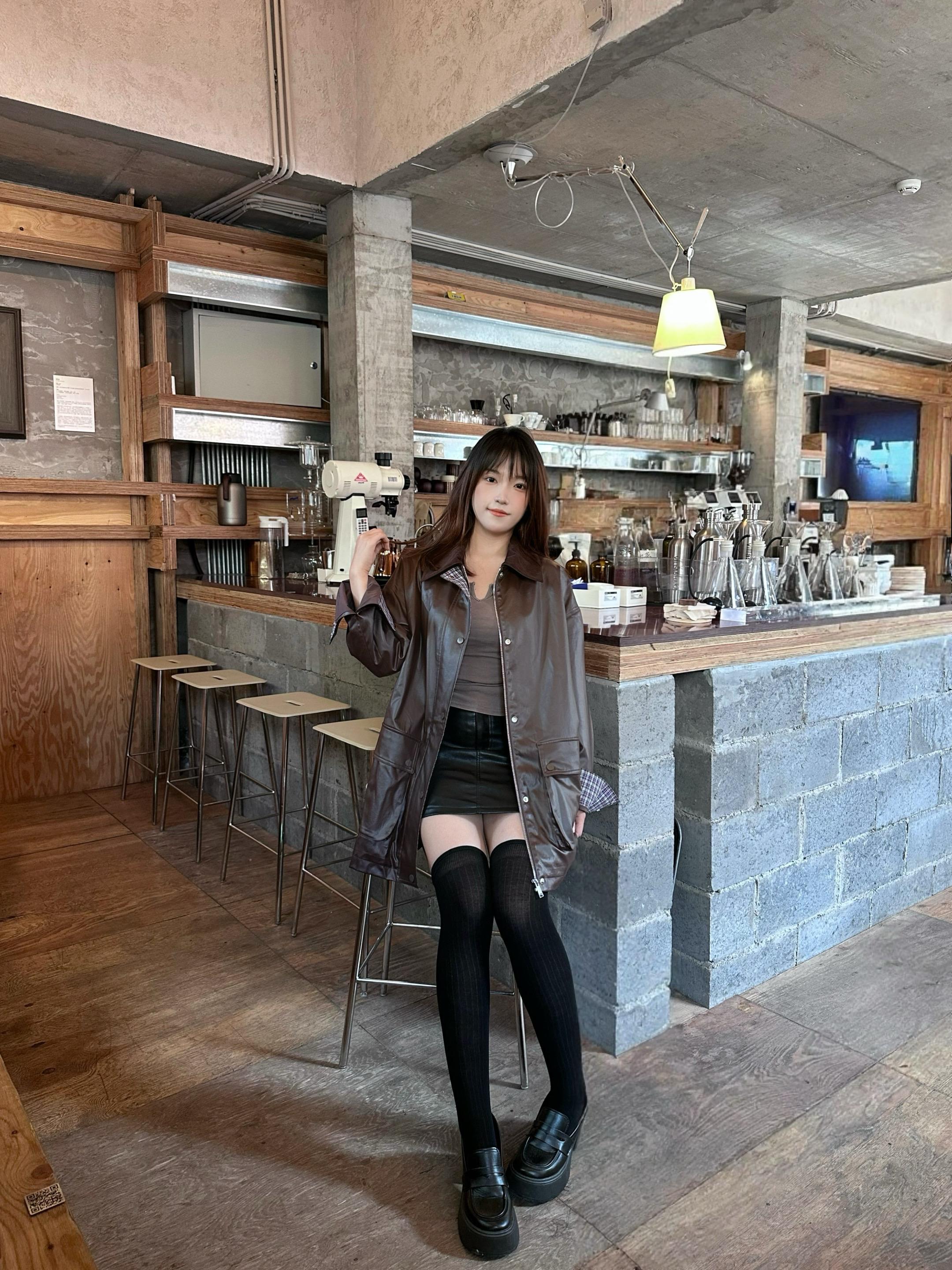 还在装孤独吗 你的每条作品都有异性调侃。