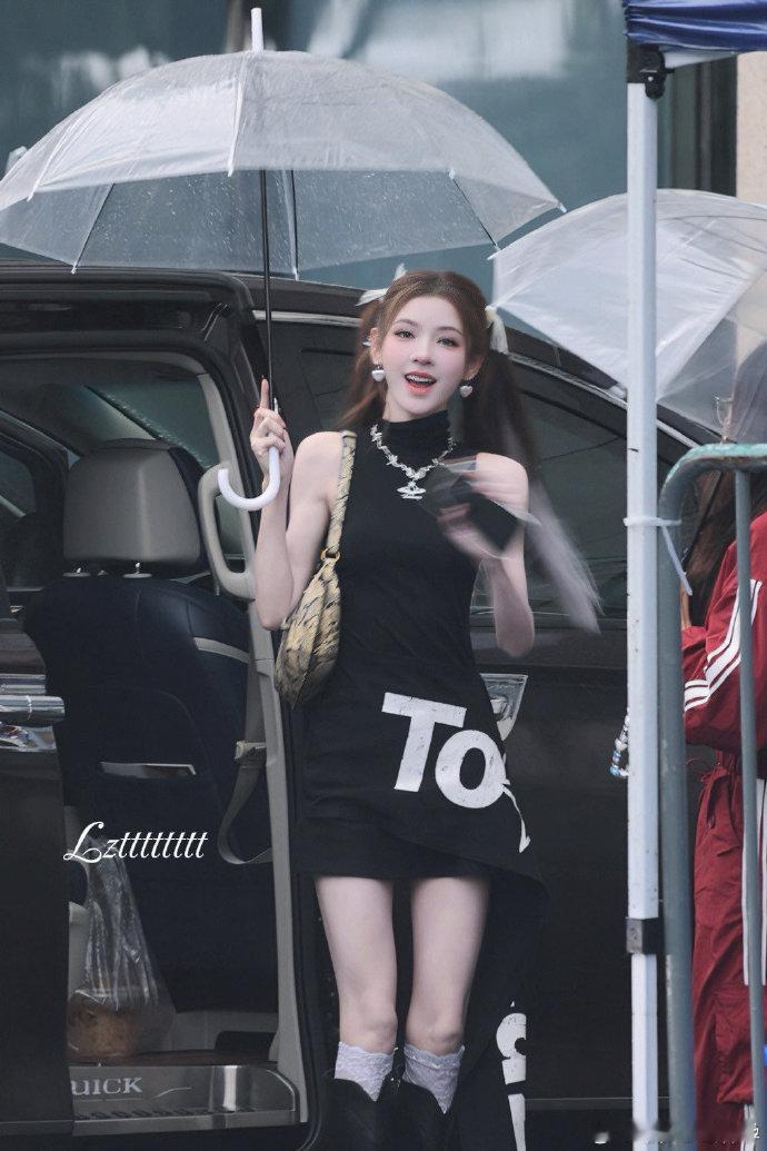张予曦加盟我家那闺女盼星星盼月亮，《我家那闺女》终于定档了！孙怡、张予曦她们几个