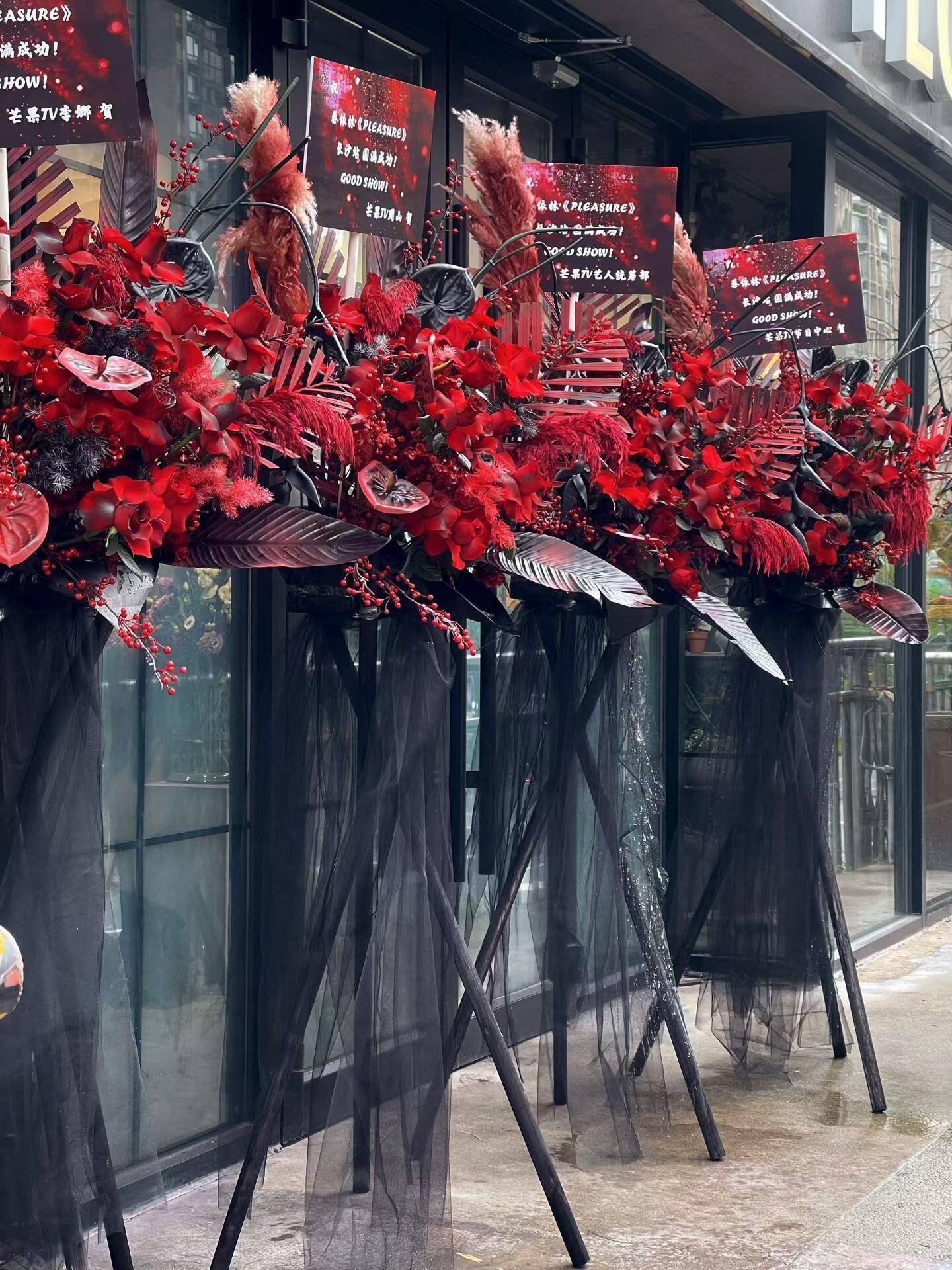 更扯的是：网传华语唱跳天后蔡依林要去“乘风2026”浪姐7初舞台直播担任首席评委