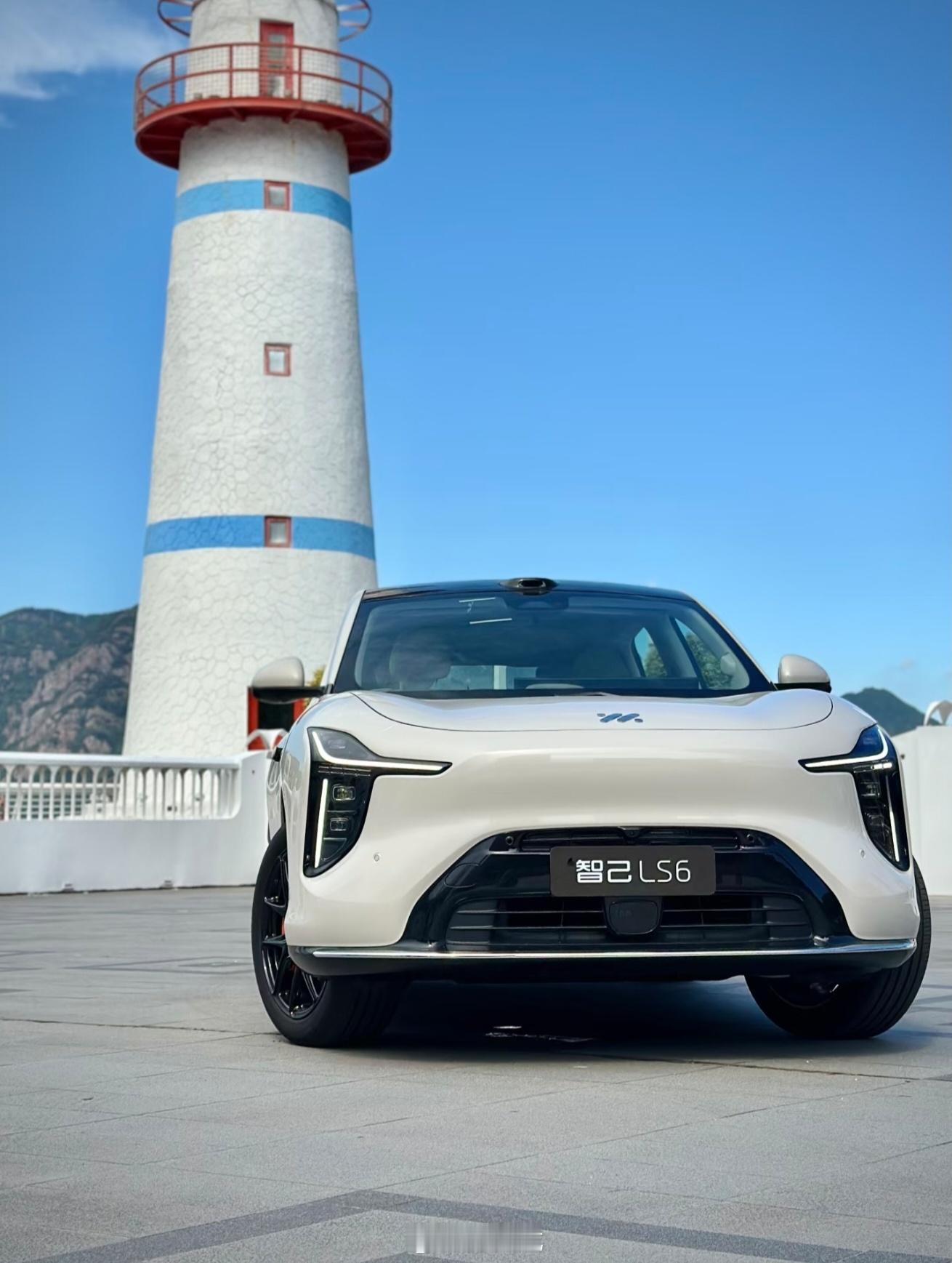 2024年我们团队购入一台智己LS6，作为团队工作车这台LS6陪伴我们度过许多重