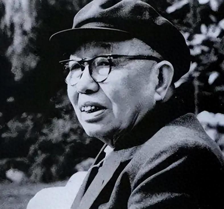 1972年谭震林在桂林，女儿带来胡耀邦的叮嘱：请尽快写信报告主席当前情况！

1