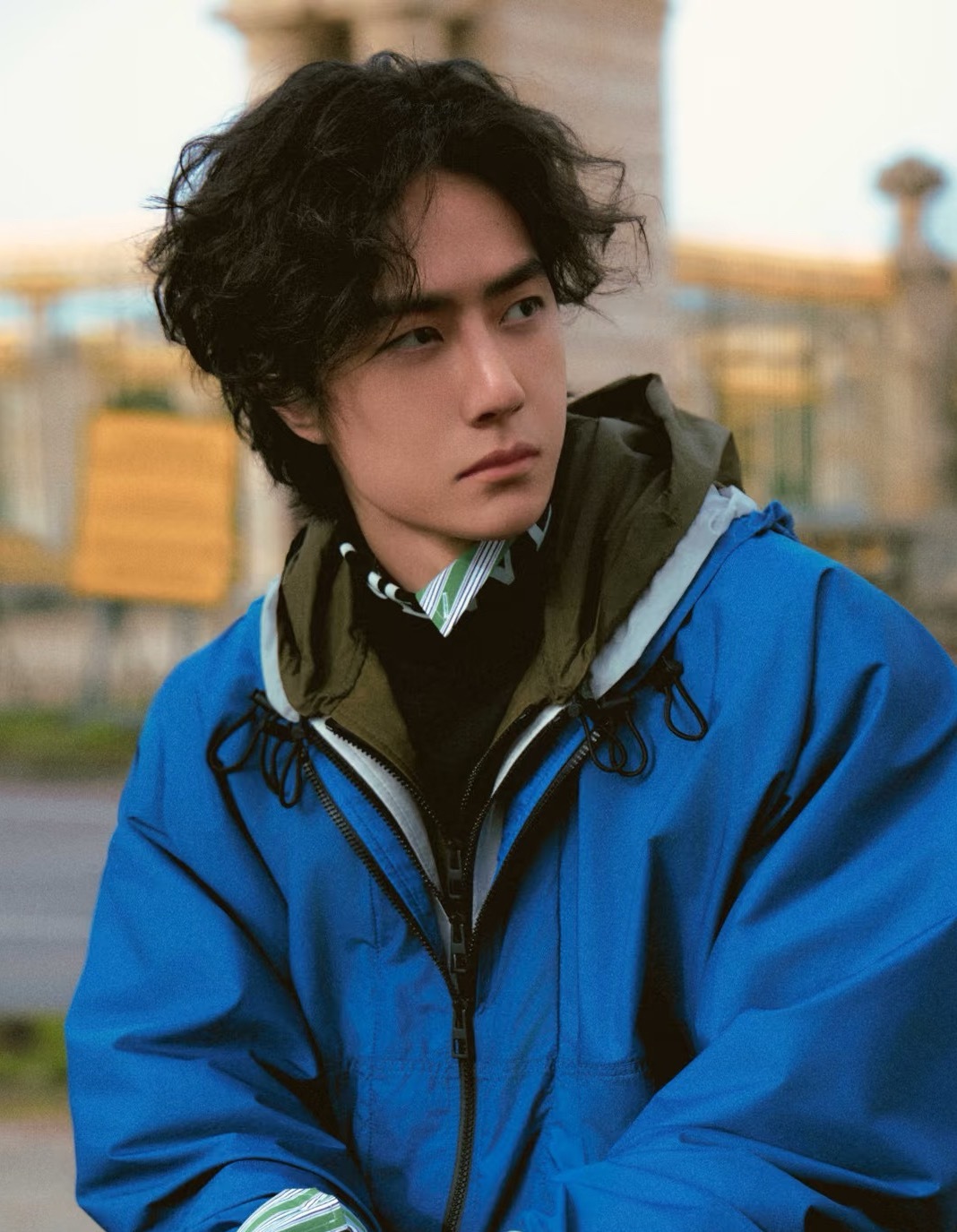 我扒开总裁的外套冲锋衣夹克衫加绒卫衣衬衫打底衫短袖背心 