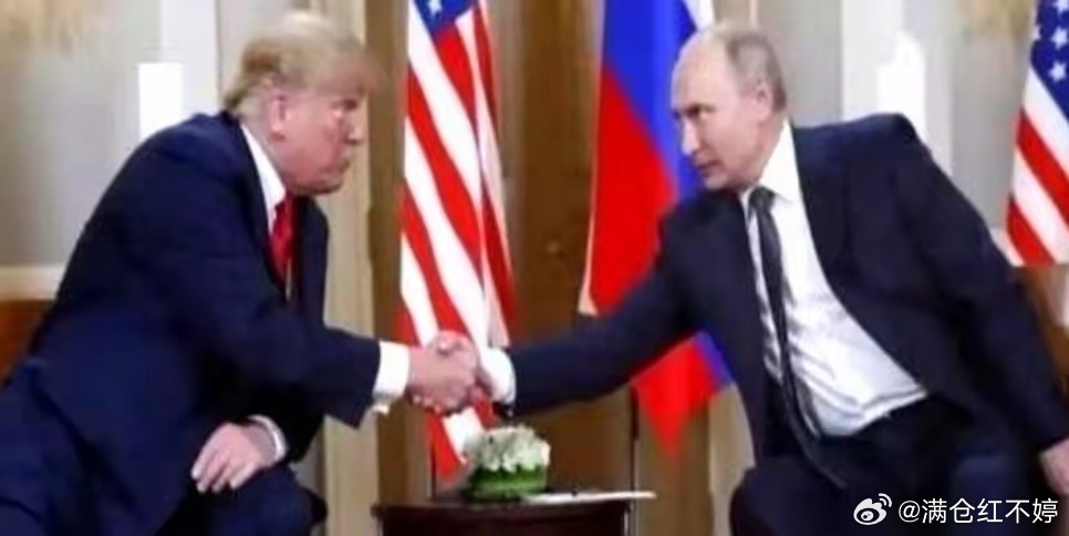 英国首相斯塔默在伦敦金融城面向全球政商大佬公开表态：“中国是世界三大强国之一”。