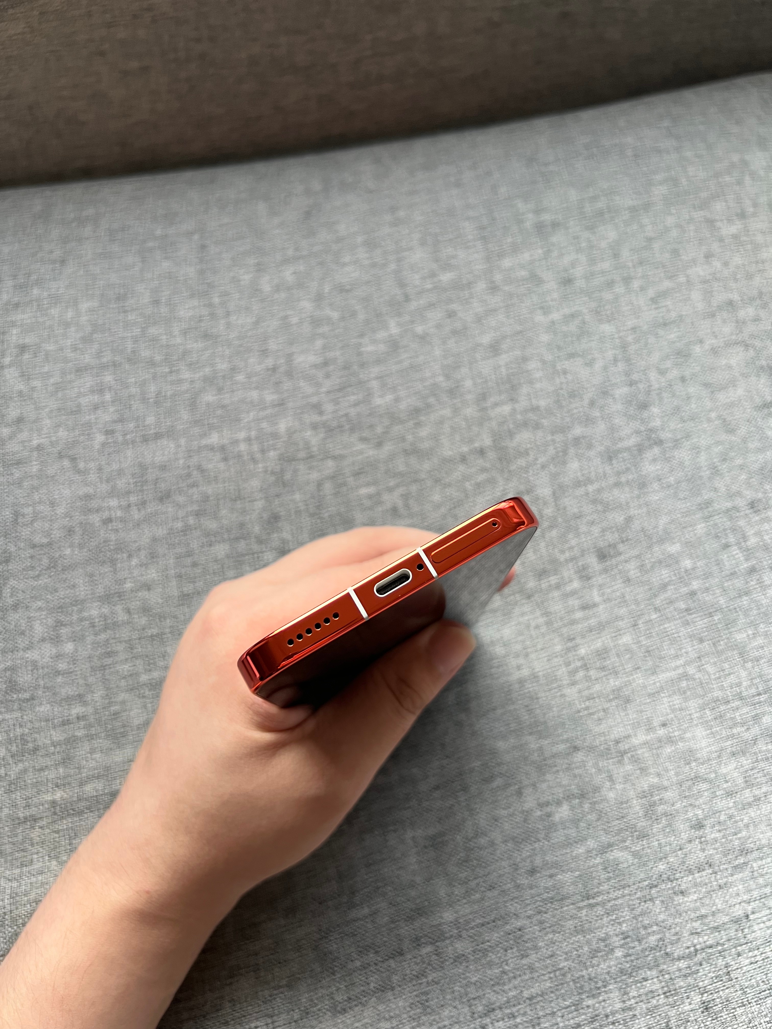 华为Pura90 Pro Max 16+1TB橘子海，整体95新+，轻微痕迹，盒