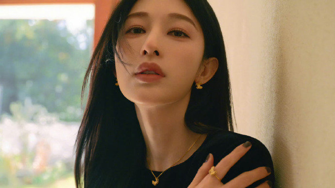 张俪枭起青壤妆容是自己化的林姨的妆容是张俪自己化的谁能想到林姨的妆容是张俪自画的