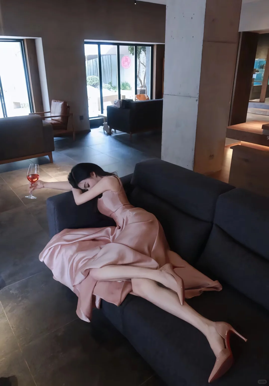 她不是我新鲜感的落败者 她是我心里的玫瑰