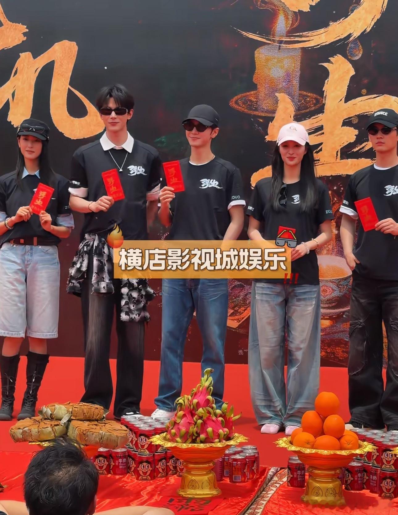 配角找个这么高的，给男主整的都有压力了 