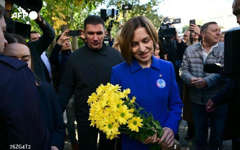 🇲🇩🗳️ 摩尔多瓦总统玛雅·桑杜所属的亲欧盟政党 PAS 在周日的议会选举