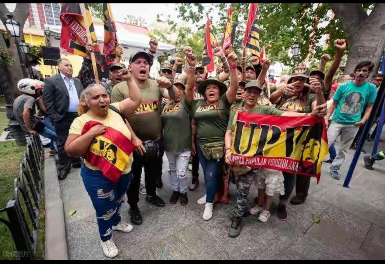 4万美国人联名请愿！
喊话特朗普：别开战了！

美国这波反战浪潮足足4.2万人扎