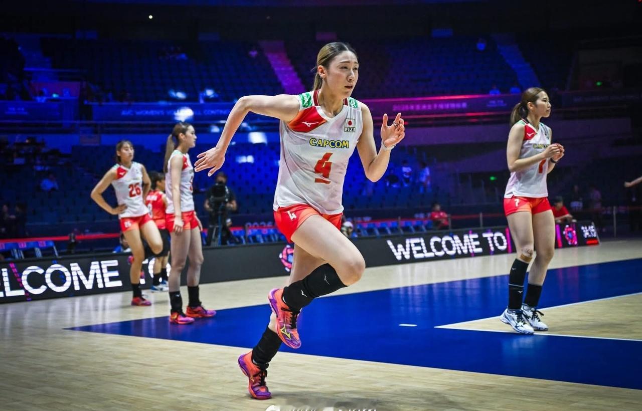 日本🇯🇵🆚 韩国🇰🇷（3-0）
日本队第一局33:31拿下韩国也是废了