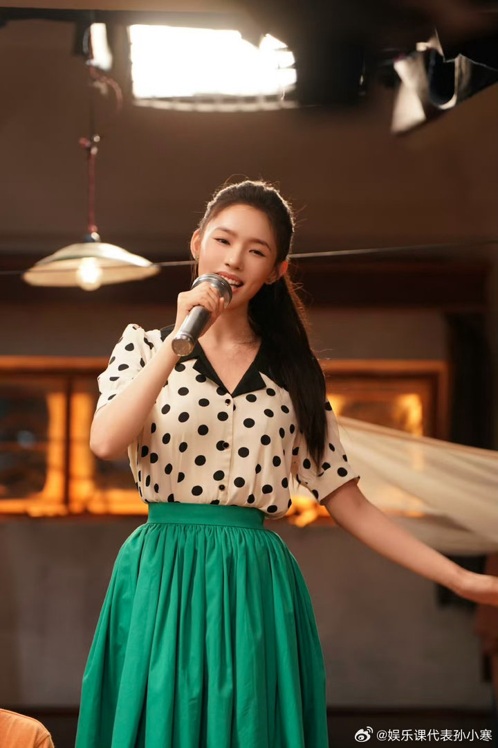 郑晓龙对林允赞不绝口 郑导盖章认证！林允演的沈冉冉细腻又鲜活，林允还说结局“比较