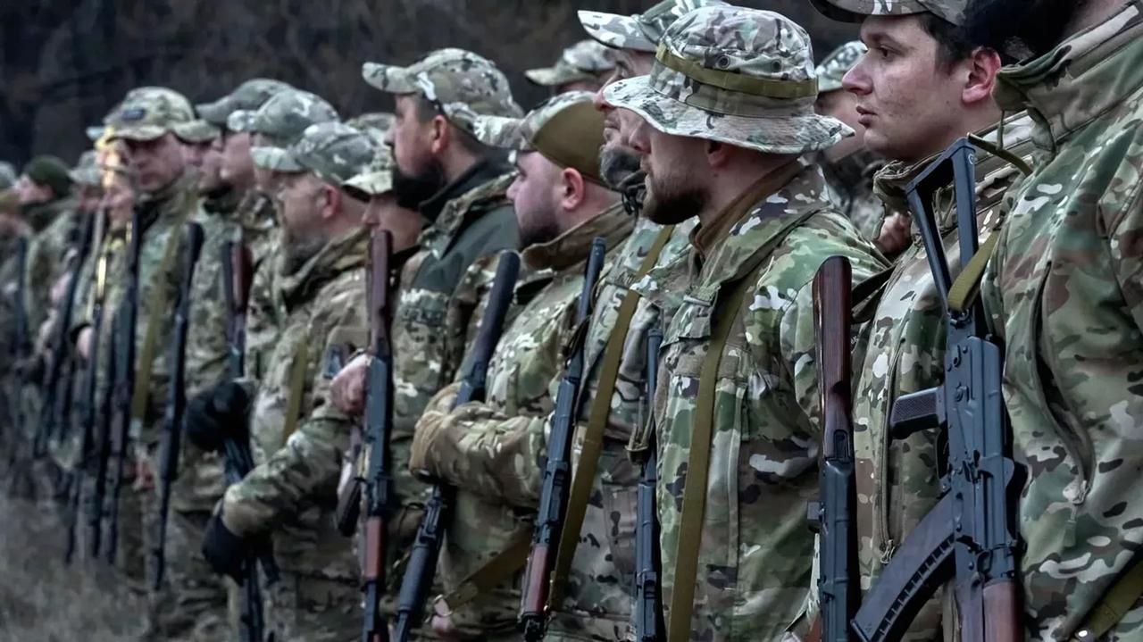 泽连斯基：美国提议乌军撤出顿巴斯，以换取安全保障

俄罗斯卫星通讯社 2026年