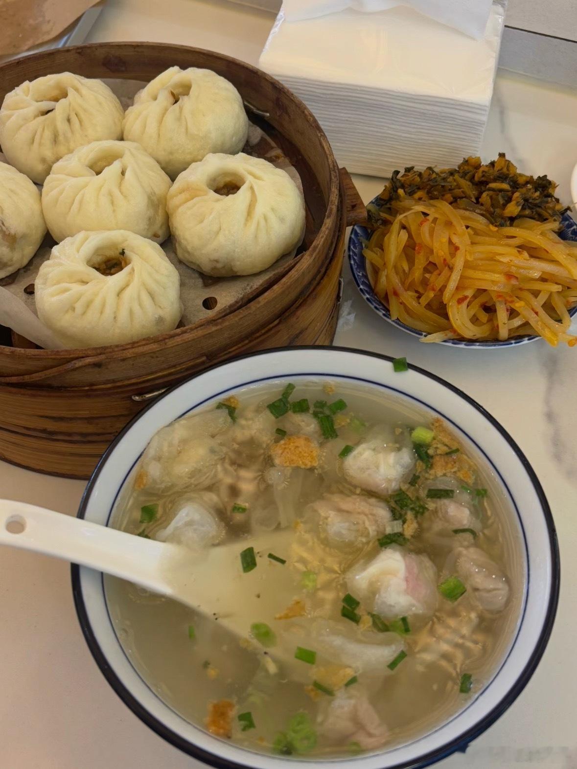 请大家吃明天周一早上的早餐，究竟是哪位粉丝这么幸运呢？开启新的一星期工作！快来转