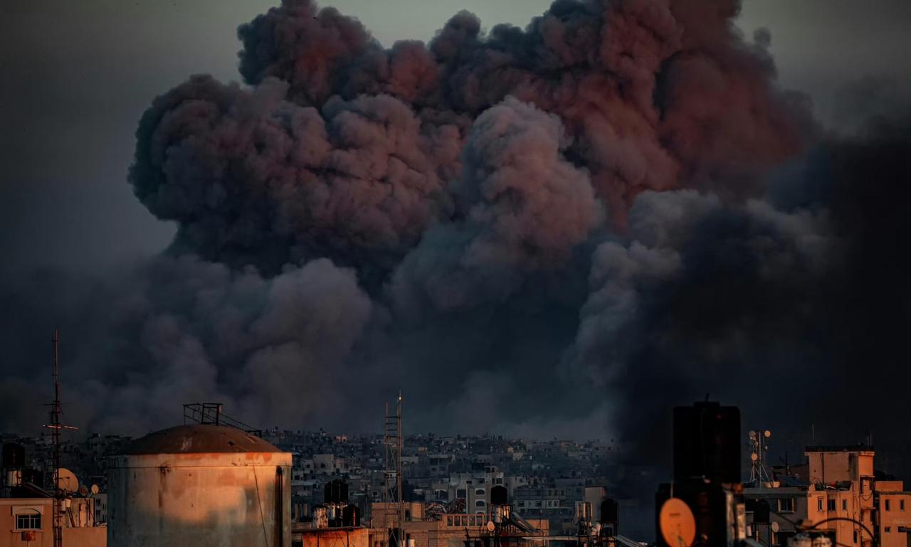 【加沙地带冲突死亡人数已超7.1万人】加沙卫生部指出，“自2023年10月7日侵