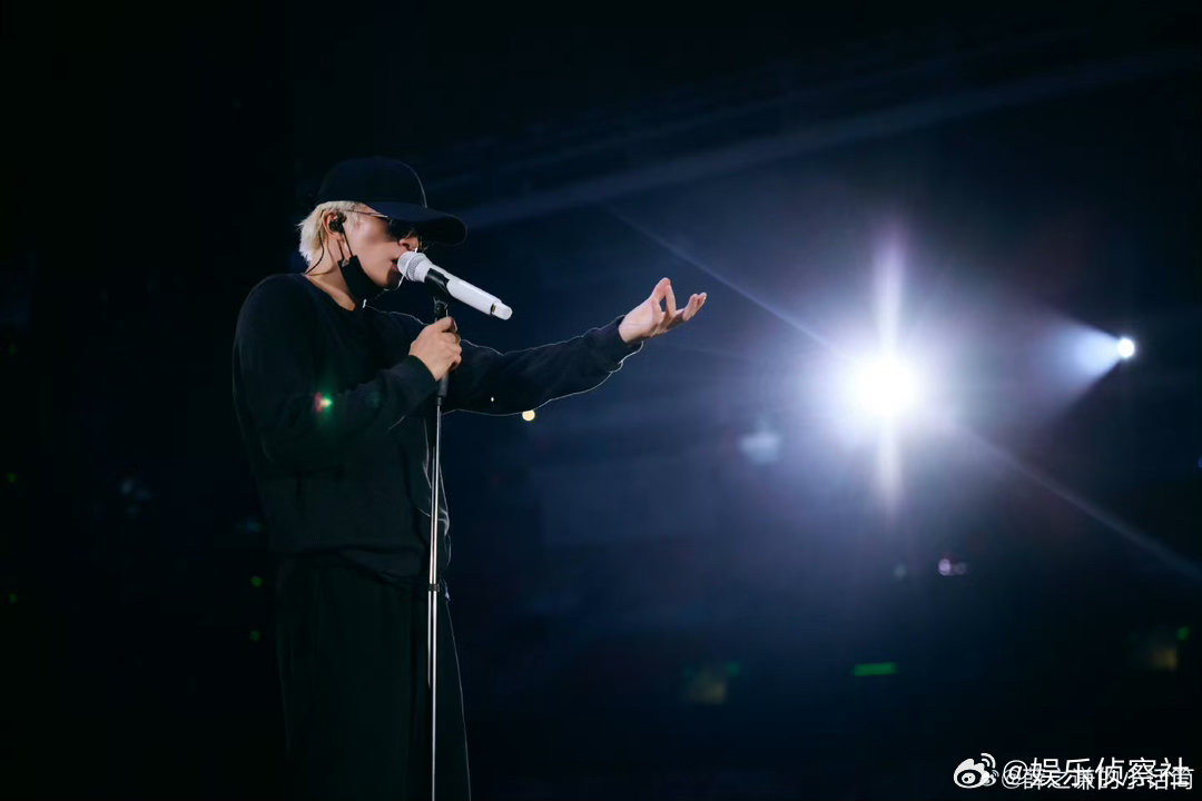薛之谦演唱会彩排来了，薛之谦又燃起来了～ 