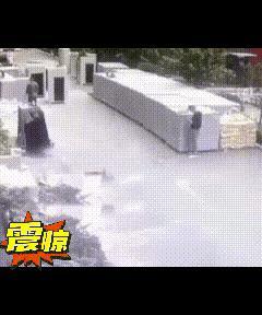 开始错了，及时调整，这反应确实牛。[赞][赞]