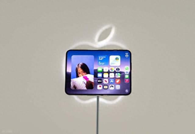iPhone Duo 深度解析：苹果不做第一个折叠机，但要做最贵的折叠机