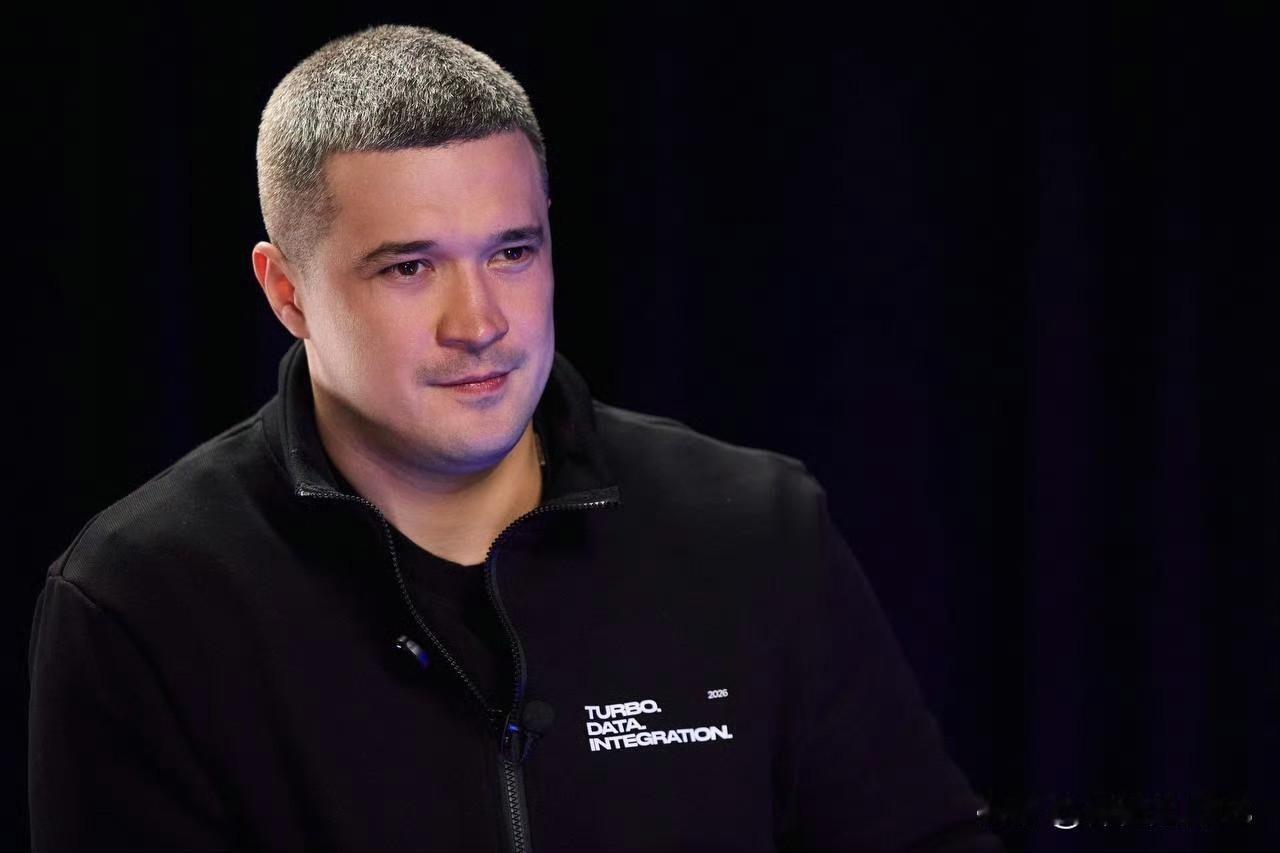 乌克兰总统泽连斯基提议任命米哈伊尔·费多罗夫为乌克兰国防部长 
泽连斯基指出，米