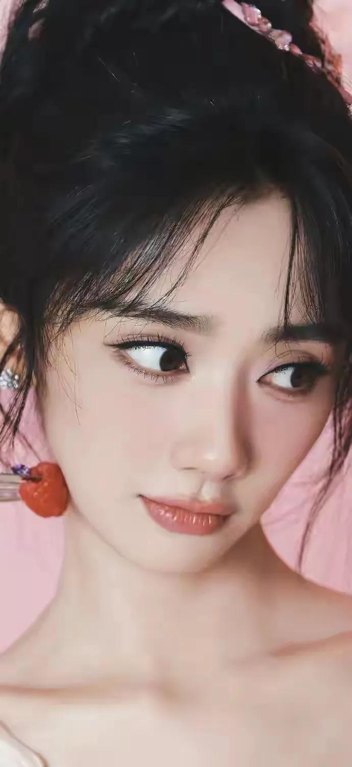 请用一句话概括一下，什么是幸福对幸福的感悟 幸福是什么 恋爱中的情侣，应该天天联