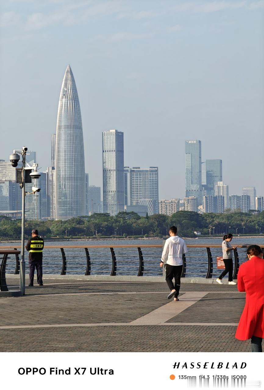 老板们，OPPO 的 AIGC消除太好用了，分分钟 你们的春笋大厦就没了，明天上