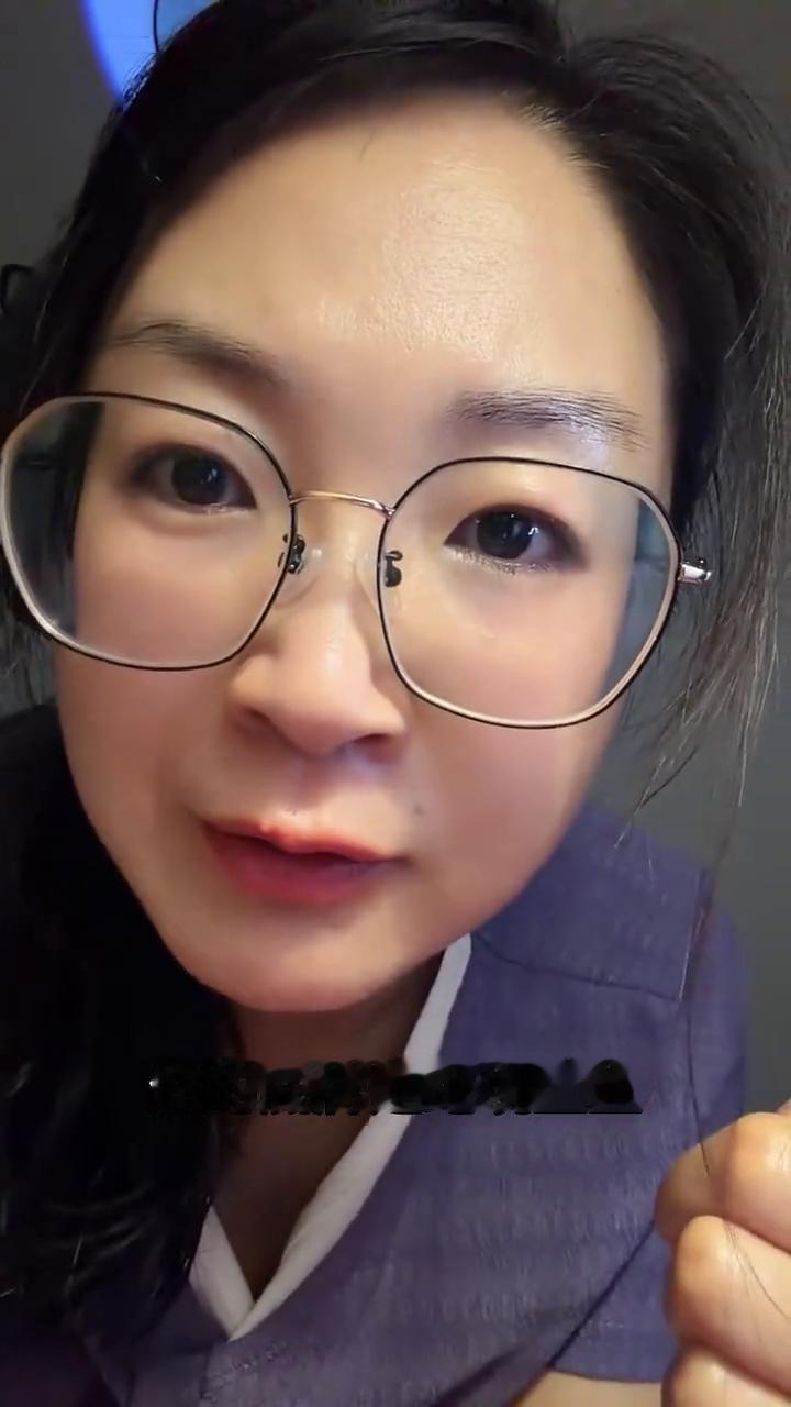 绝境重生。
所有人都以为你输定了，可是他们不知道的是你的底牌是绝境重生。真正的能