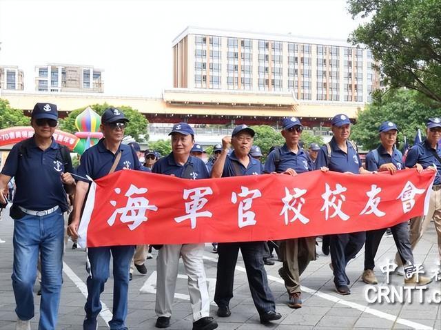 统一最佳方案已出！
台当局没想到，女青年队齐聚台北，洪秀柱出山。
 
7月7日，