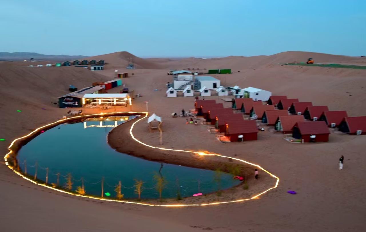 喜欢一个人，最伟大的从不是在一起
 
你有没有过这种时刻？对世界满心疲惫，一想到