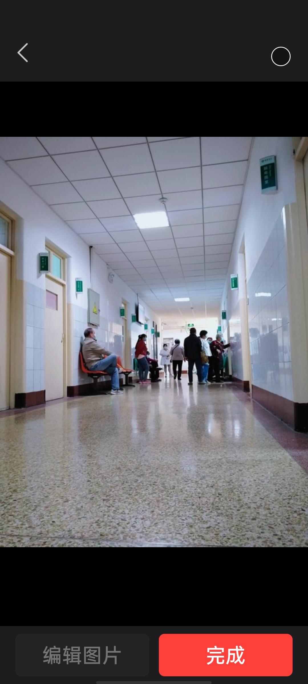 人们不论干什么，还是比较愿意上国企的地方。
        比如看眼睛国企医院人