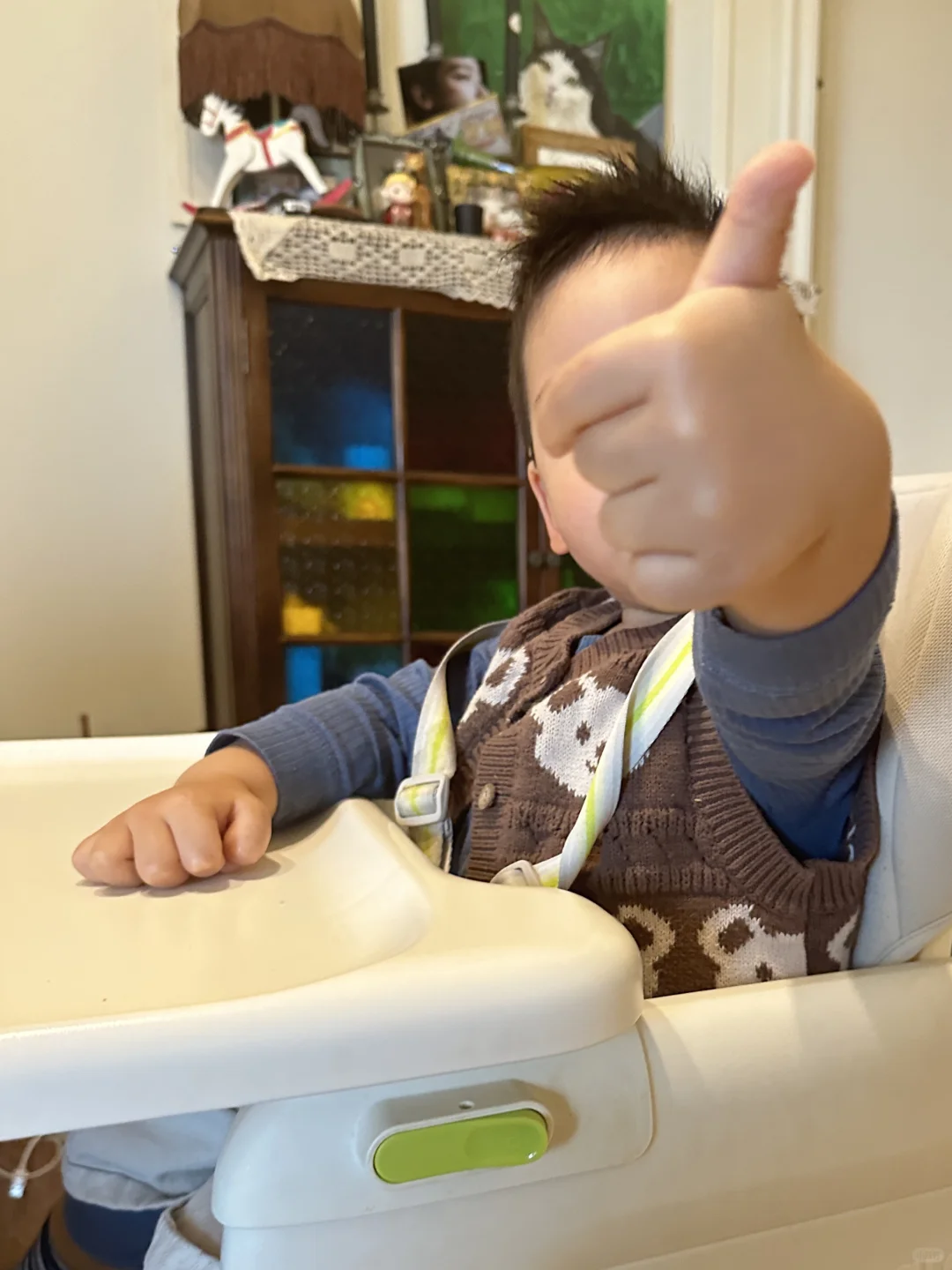 凡是看到小丛的他都给你点个赞