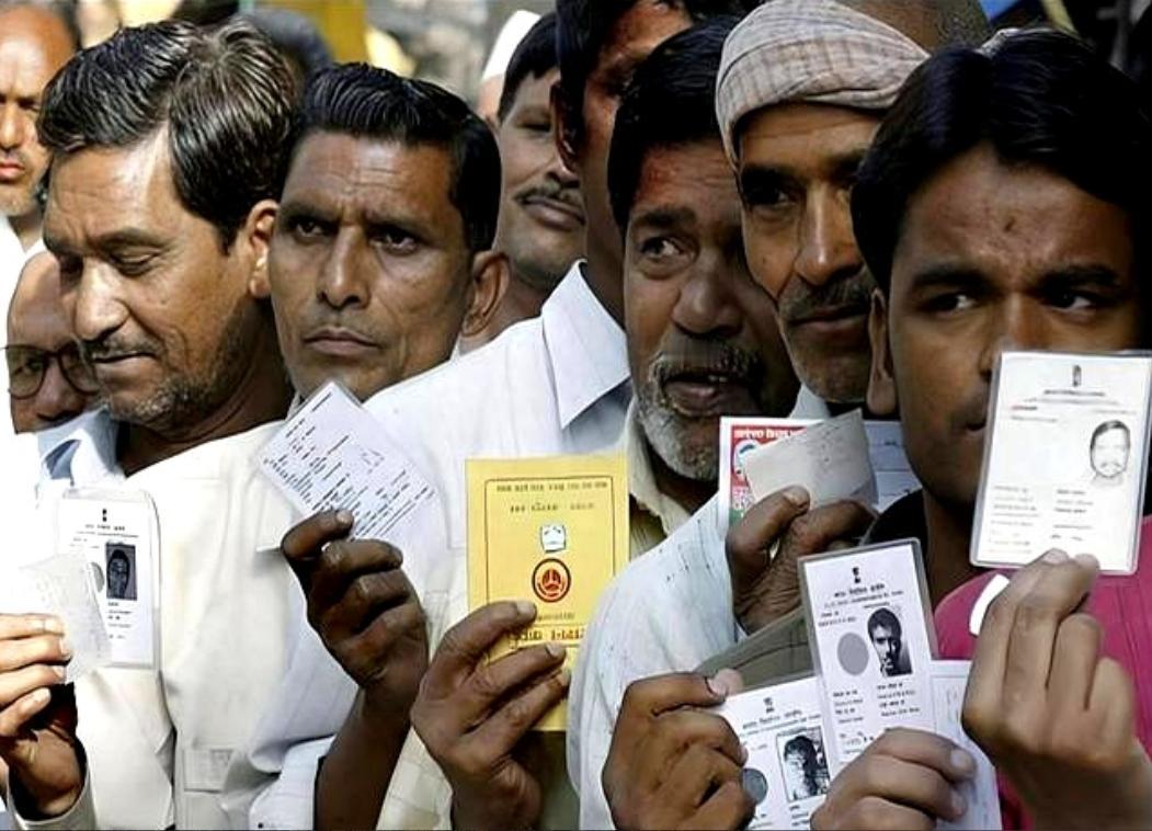 最近印度人想出国，简直比登天还难，以前英美澳加这些国家，对他们还算客气，现在倒好