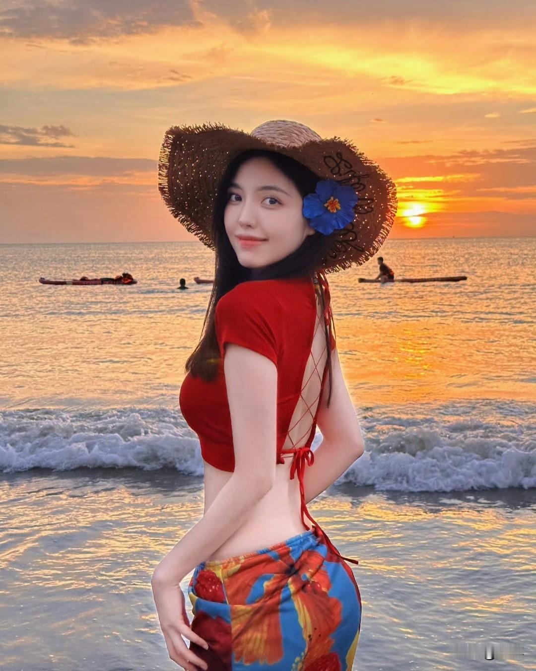 毛省曈.海边美照