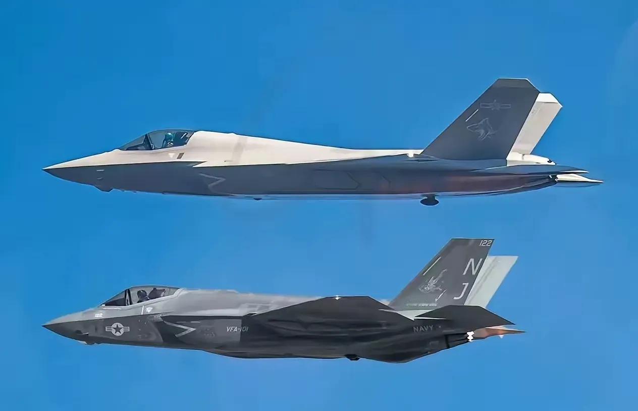 歼-35邀对F-35捉对厮杀，还是做为平台斗法，随你挑怎样？无论飞机性能，雷达性