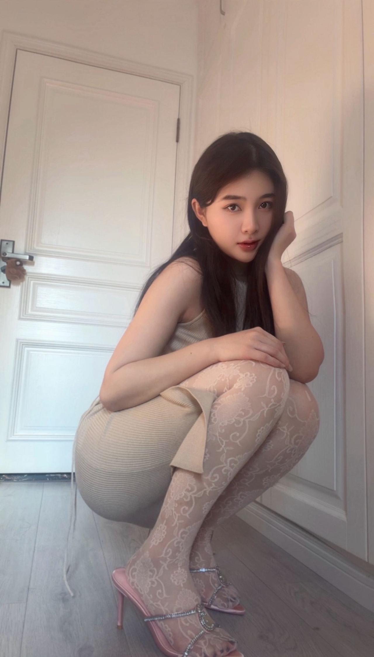 女生怎么穿搭会看上去很优雅真的非常好看