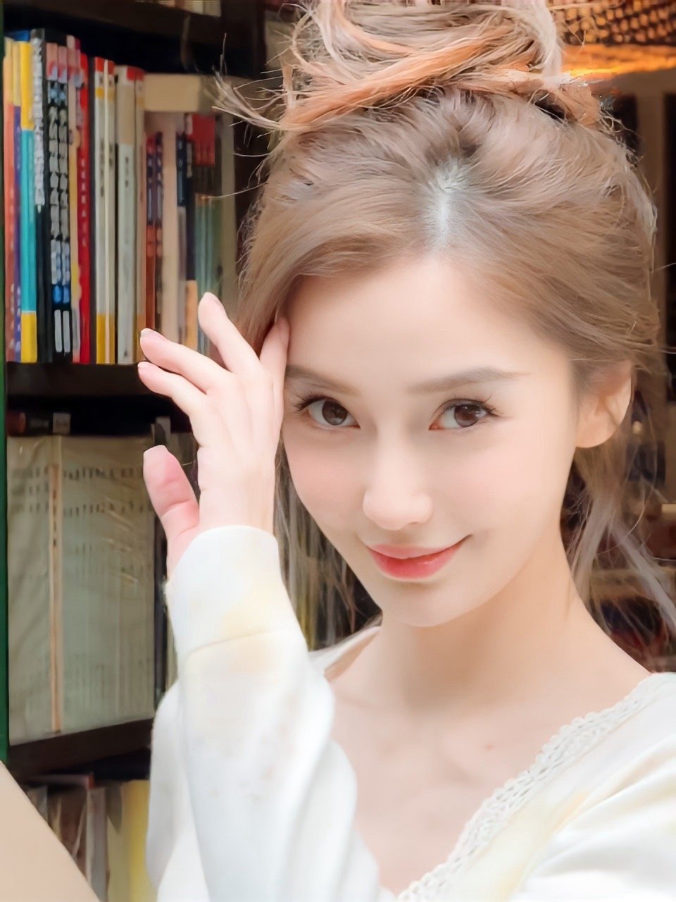 angelababy[超话]   美成这样合理吗 