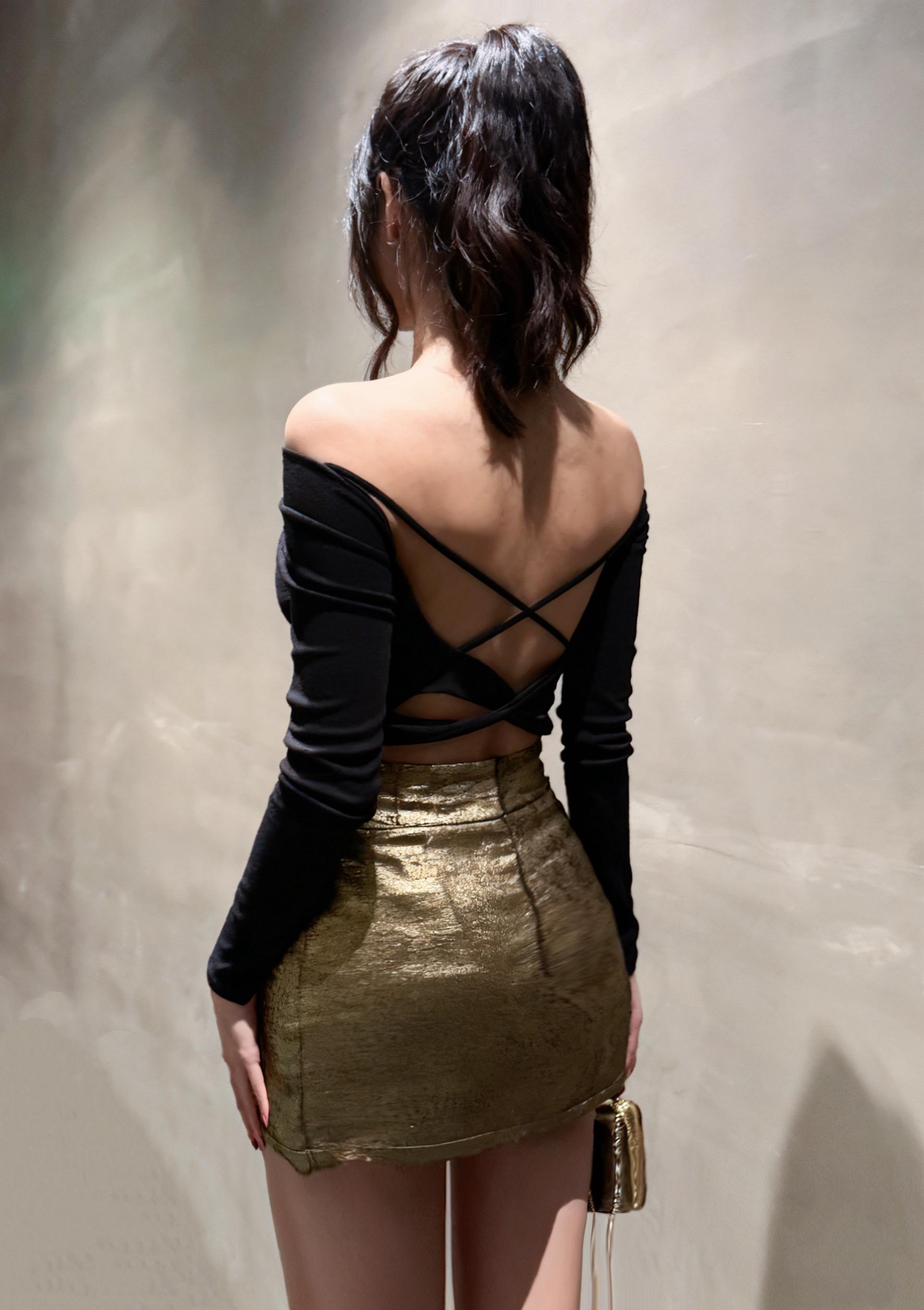 这天气忽冷忽热，像极了你。