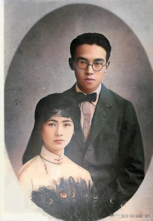 林徽因去世7年之后，梁思成续弦林洙，林洙很嫉妒林徽因，曾撰书说林徽因不是好太太