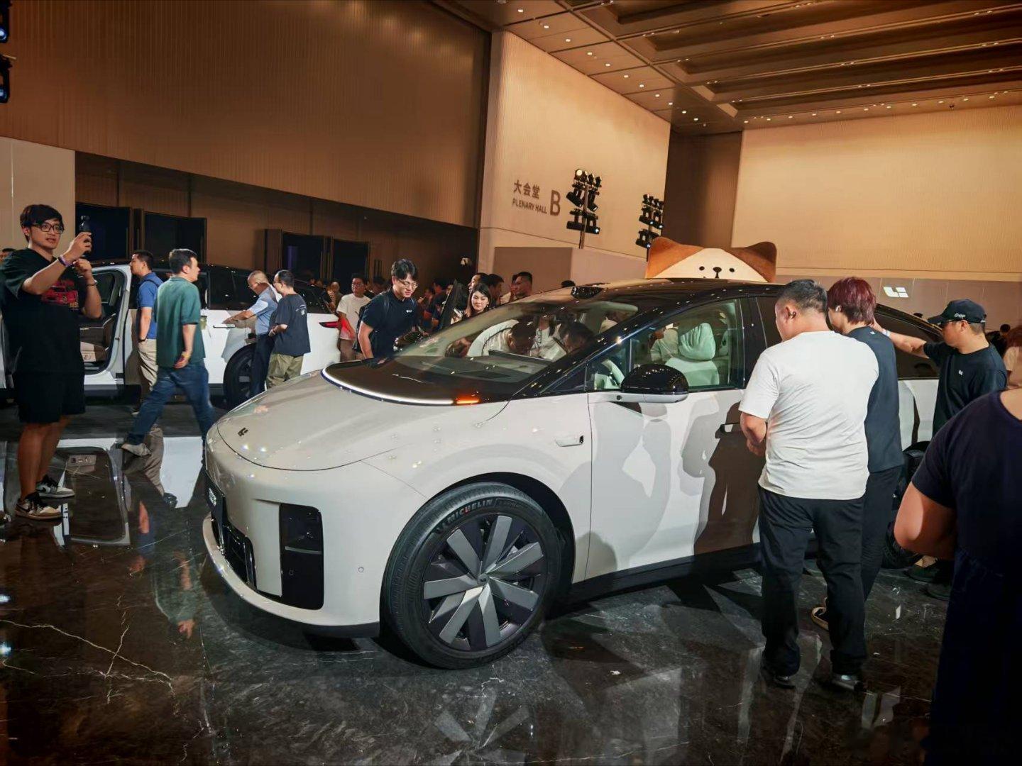 理想i8外观设计确实帅理想i8上市 ​​​
