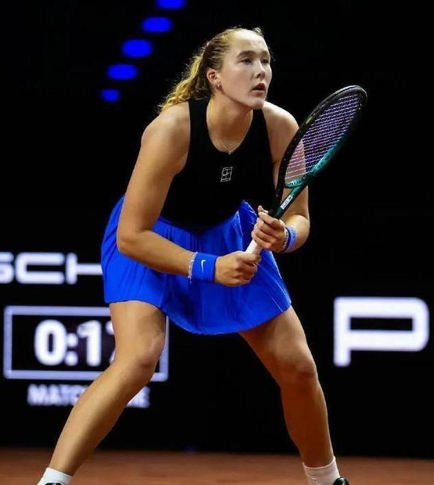 WTA500斯图加特站女子单打今晚第三场1/4决赛：
丝袜与小米辣之间的激烈较量