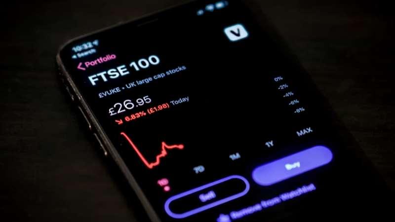 英国企业薪酬两极分化加剧 CEO与普通员工收入相差约130倍

【欧洲时报7月2