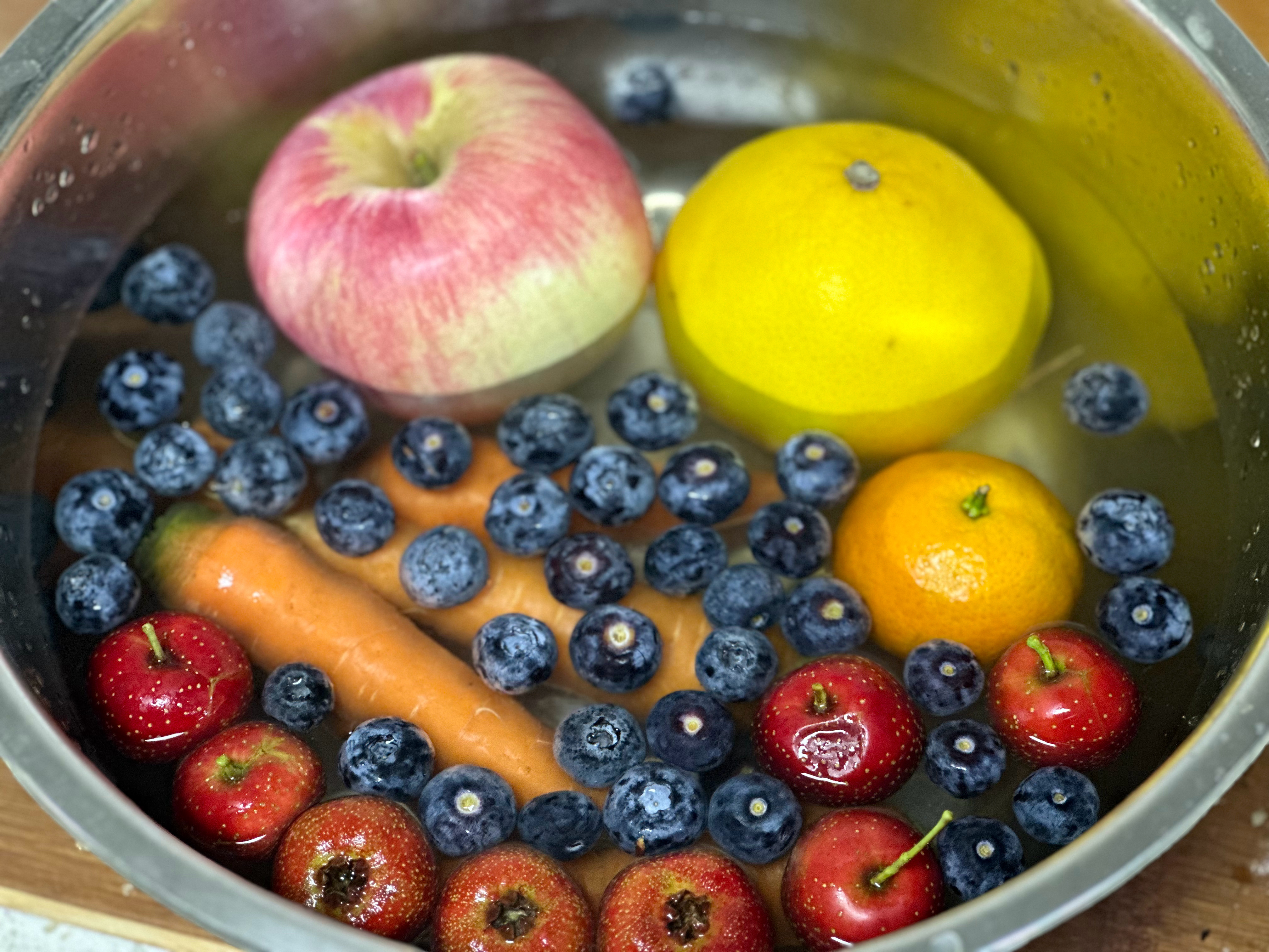 执念这个东西一旦放下再重要的人和事，也会变得无所谓当你走了很远的路之后，才会发现