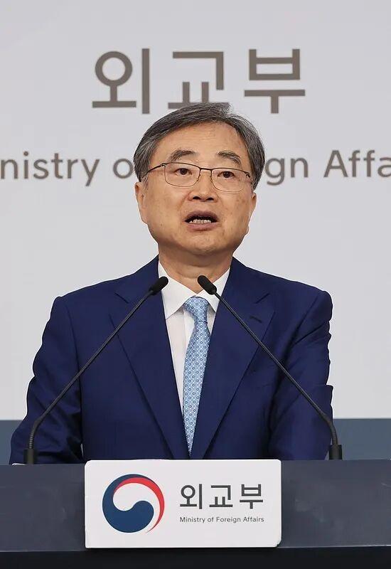 紧急！韩国急了！外长紧急通话伊朗：26艘船被困、179人滞留，请求保命保船！
 