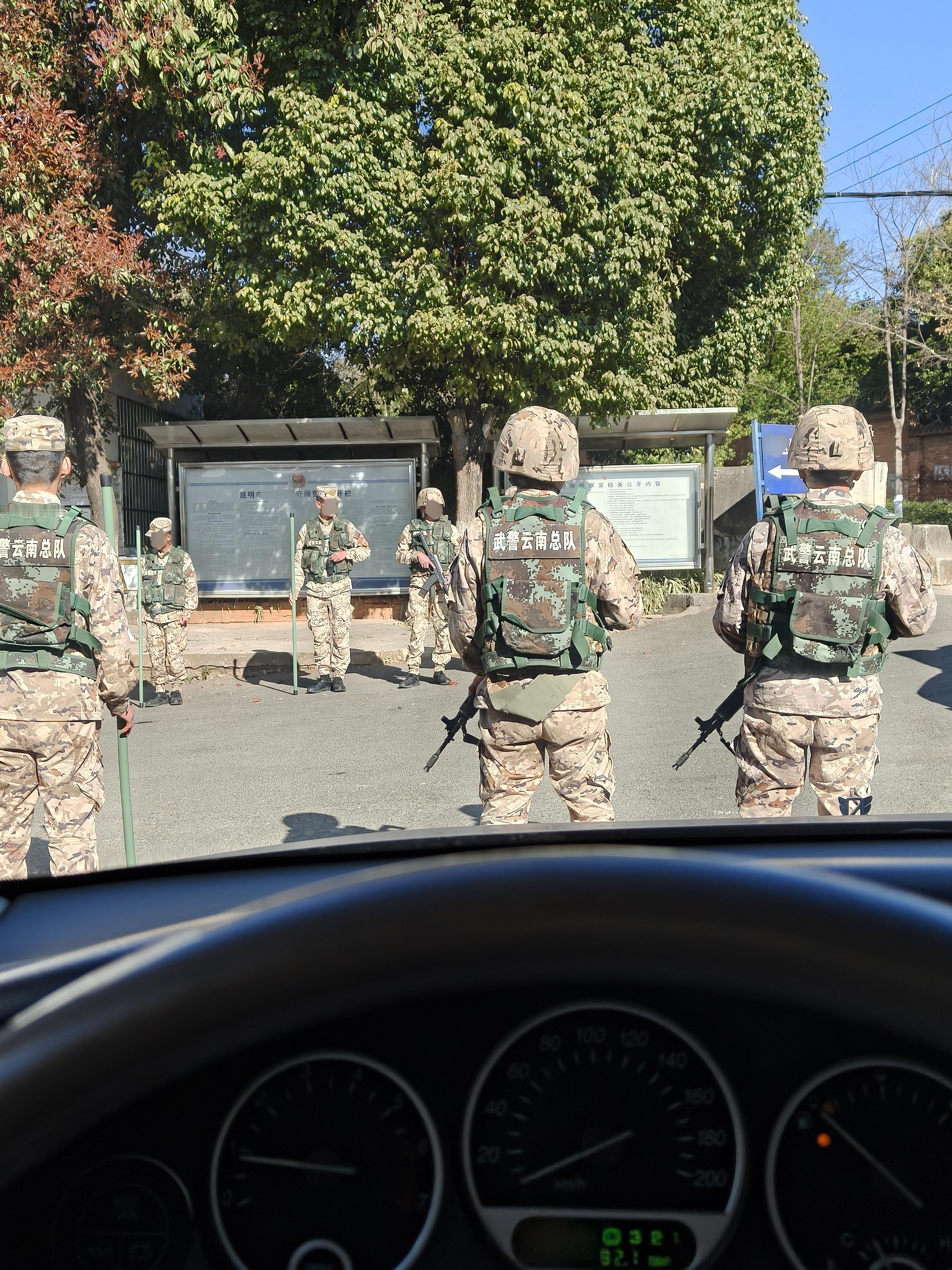 律所年会之前，先去会见一下，牢大这箱油没跑高速也就11升/100km