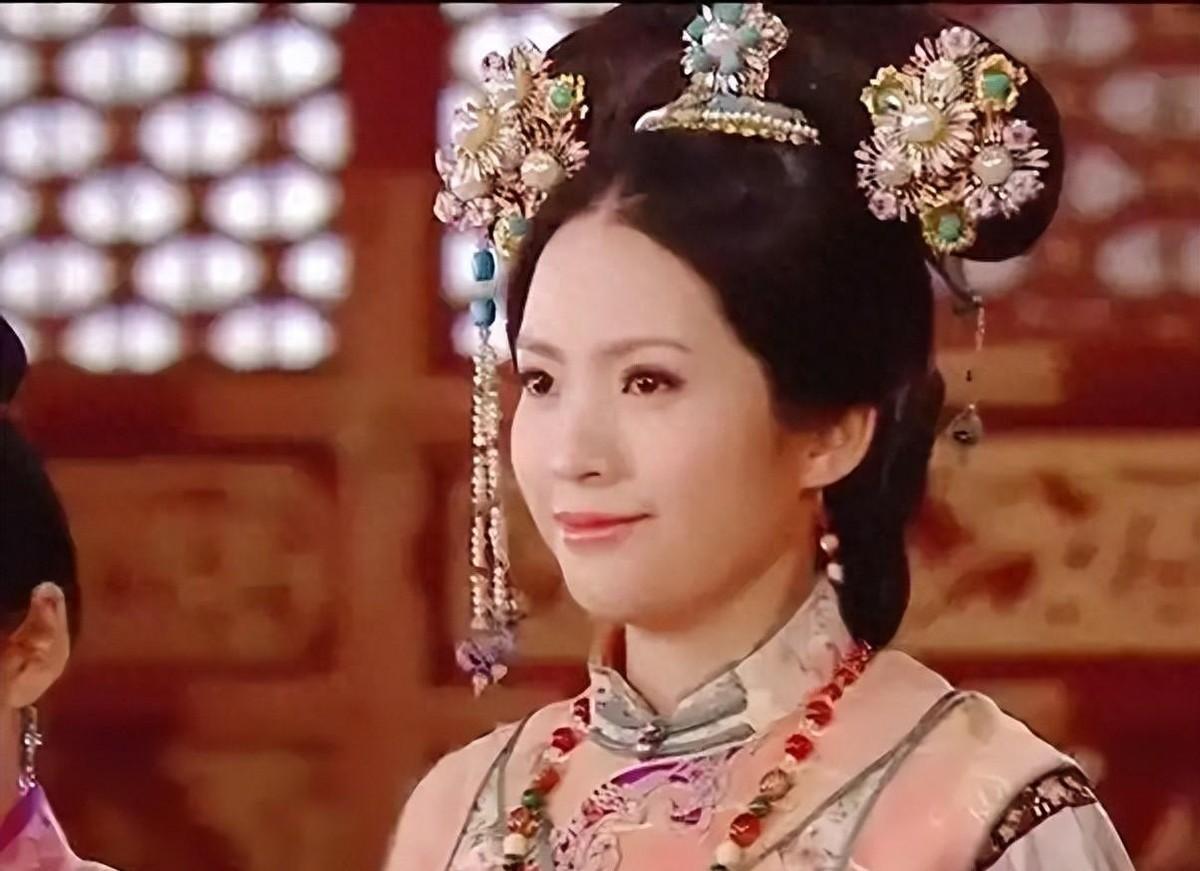 和妃本有望成为太后，皇后去世后代理中宫事，却遗憾地母子二人均早早离世
1823年