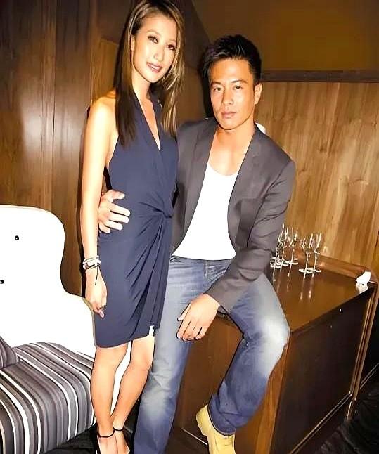 她甩掉“小奶狗”男友，竟是因为太粘人。

2002年，李玟拍《有你就够了》MV，