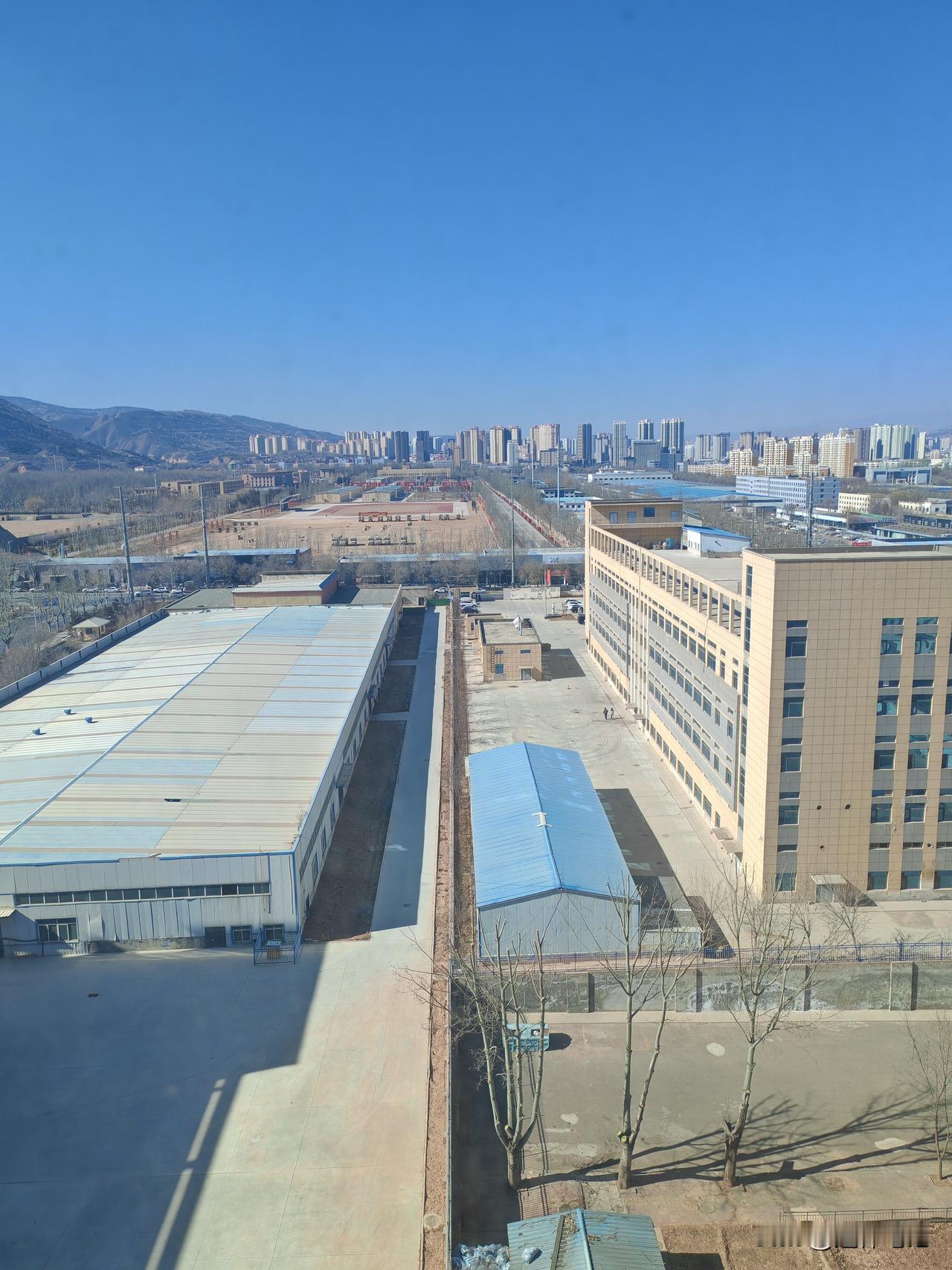 天南地北大拜年天南地北大半年，我认为春节到了是一个美好的节日