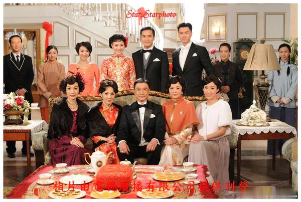 《名媛望族》剧组2026年新年聚会！ 