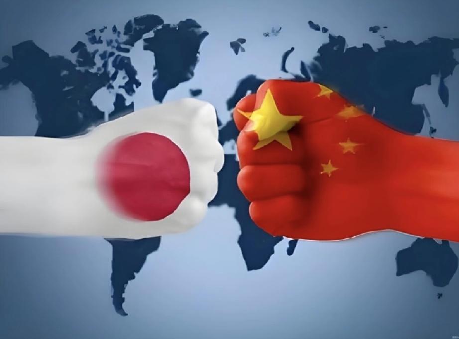 别被日本连续涨军费忽悠，纸面上再怎么堆，也填不掉根本的代差！2026年咱们军费1