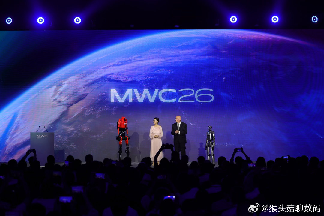 MWC26上海 真的大开眼界！满场转悠居然到处都能看到荣耀机器人身影最绝的是开场
