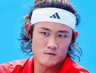 迈阿密大师赛，张之臻0-2不敌法国老将，止步首轮！
       北京时间3月2