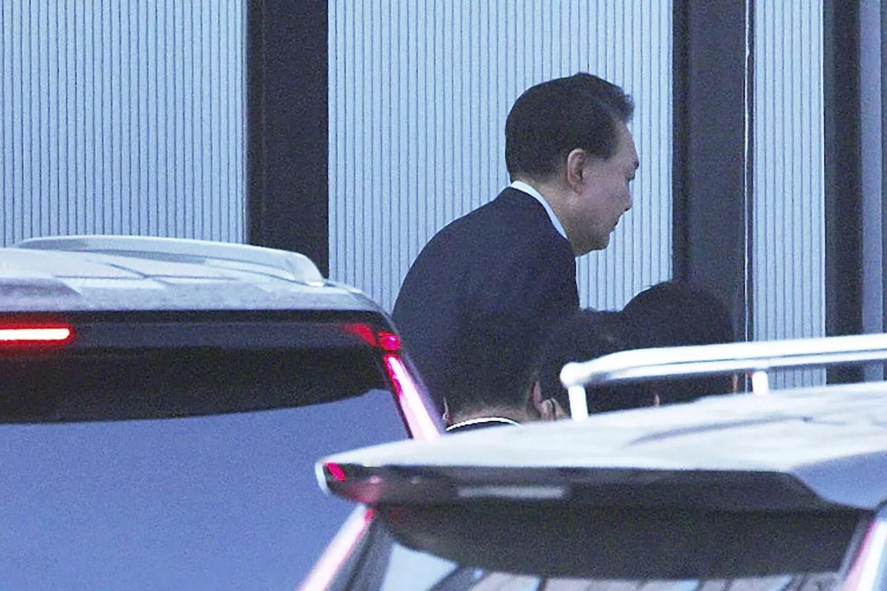 韩国最高法院7月9日对前总统尹锡悦作出终审判决，维持二审裁定，以妨碍执行逮捕令、